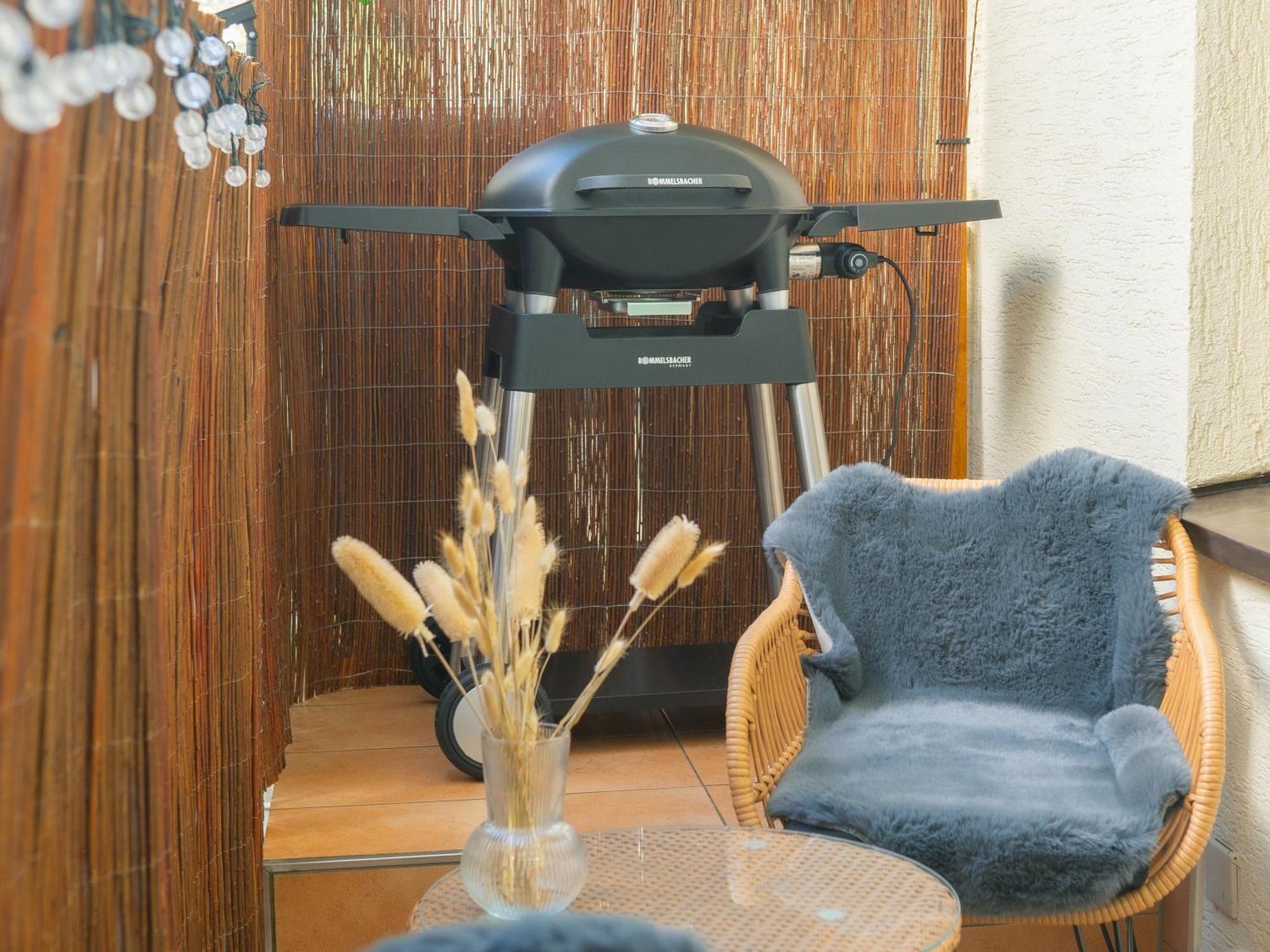 Einzigartiges Scandi Apartment - Innenstadt Mit Parkplatz, Balkon & Wlan - Perfekt Fuer Radfahrer Riedlingen Luaran gambar