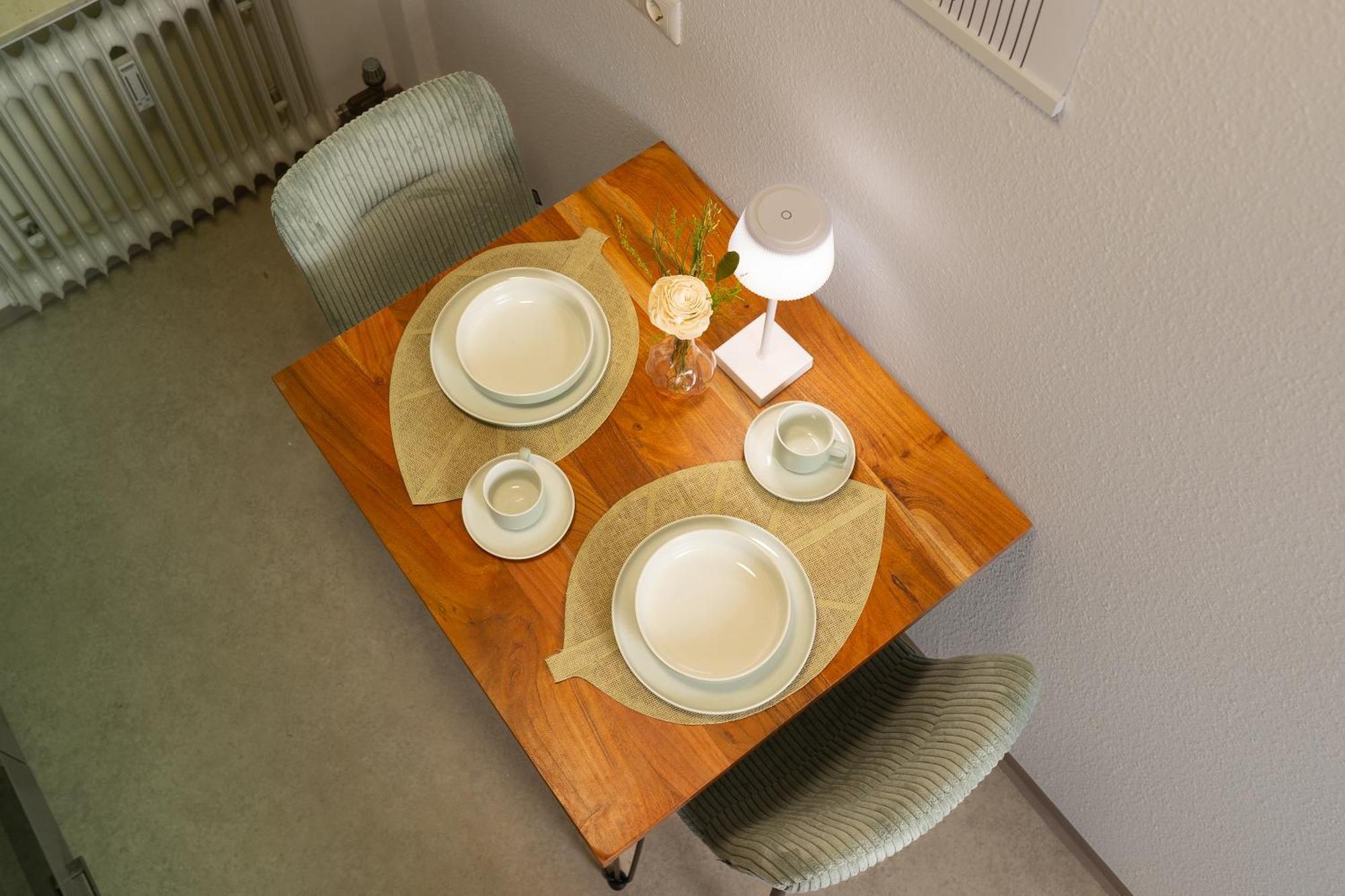 Einzigartiges Scandi Apartment - Innenstadt Mit Parkplatz, Balkon & Wlan - Perfekt Fuer Radfahrer Riedlingen Luaran gambar