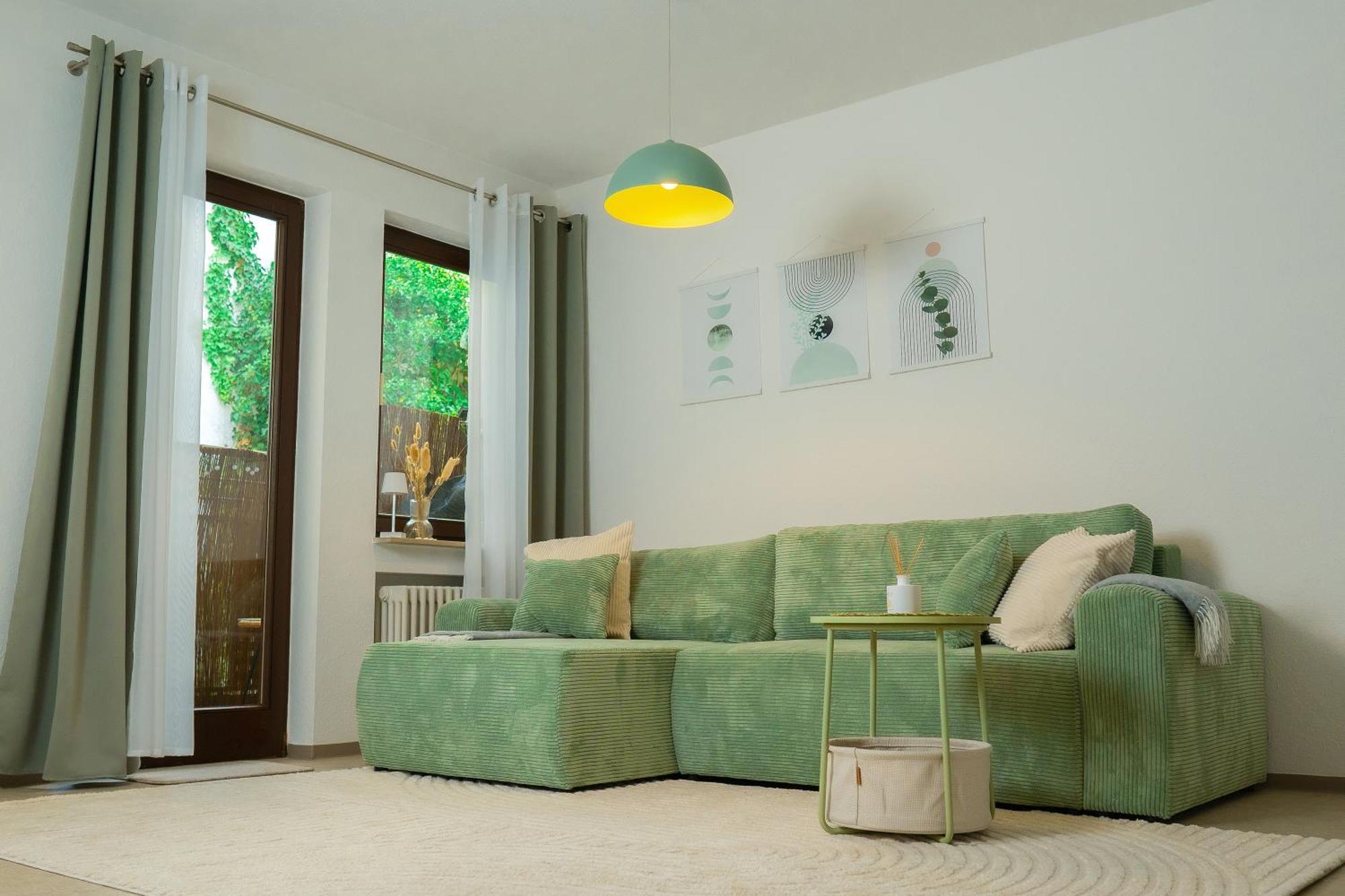 Einzigartiges Scandi Apartment - Innenstadt Mit Parkplatz, Balkon & Wlan - Perfekt Fuer Radfahrer Riedlingen Luaran gambar